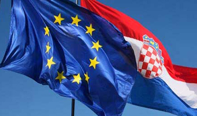 hrvatska_eu_zastave-543x253