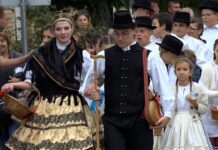 Szüreti kavalkád a Duna mellett