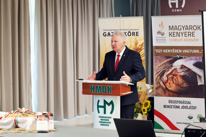 03-adomanyozo-45-(7)