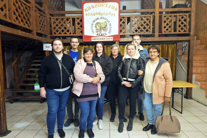 09-podium_adacson-(1)