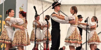 Grubišno Polje: bemutatkozott a Gémeskút tánccsoport