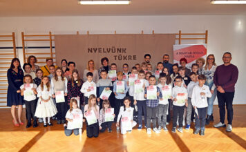 Ogledalo našega jezika: natjecanje u lijepom izgovoru i esejima u Lugu