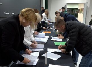 Minden eddiginél nagyobb összegű támogatásban részesülnek a magyar iskolába járó gyerekek