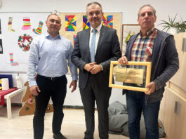 Zastupnik Jankovics posjetio obnovljenu mađarsku učionicu u Zagrebu