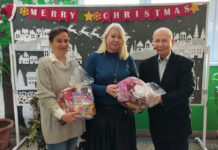 Ünnepi ajándék az anyanyelvápoló diákoknak Dárdán és Pélmonostoron