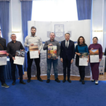 09-adraian-naptar-1-(2)