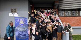 Rendőrségi kulisszák mögött jártak a laskói diákok