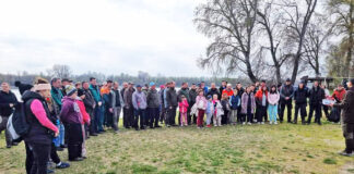 Összefogás a Dunáért – több mint százan tisztították a kiskőszegi Zöld-szigetet