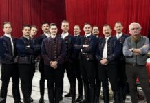 Boldog holdújévet!