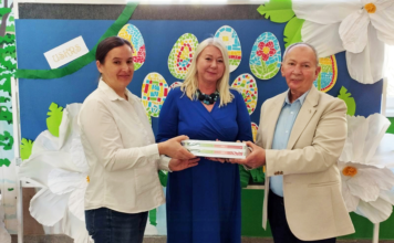 Pélmonostor: tankönyvadomány idén is a magyar anyanyelvápoló diákoknak