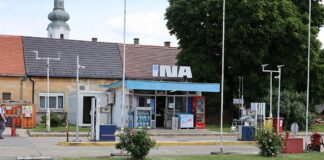 Átmenetileg bezárt a bellyei INA benzinkút