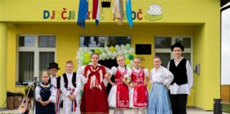 Új óvoda megnyitójával ünnepelték a Tompojevci járás napját