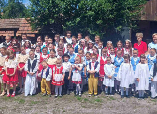 Tájháznap és gyermek folklórszemle Gerbavácon