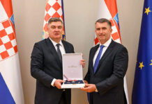 A zágrábi magyar külképviselet első embere horvát állami kitüntetésben részesült