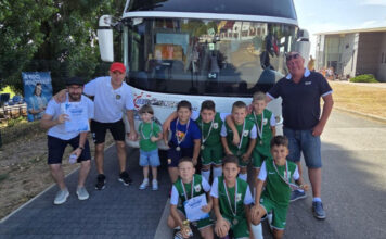 Ezüstéremmel tért haza a Várdaróc FC U9-es utánpótlás focicsapata Kozármislenyből